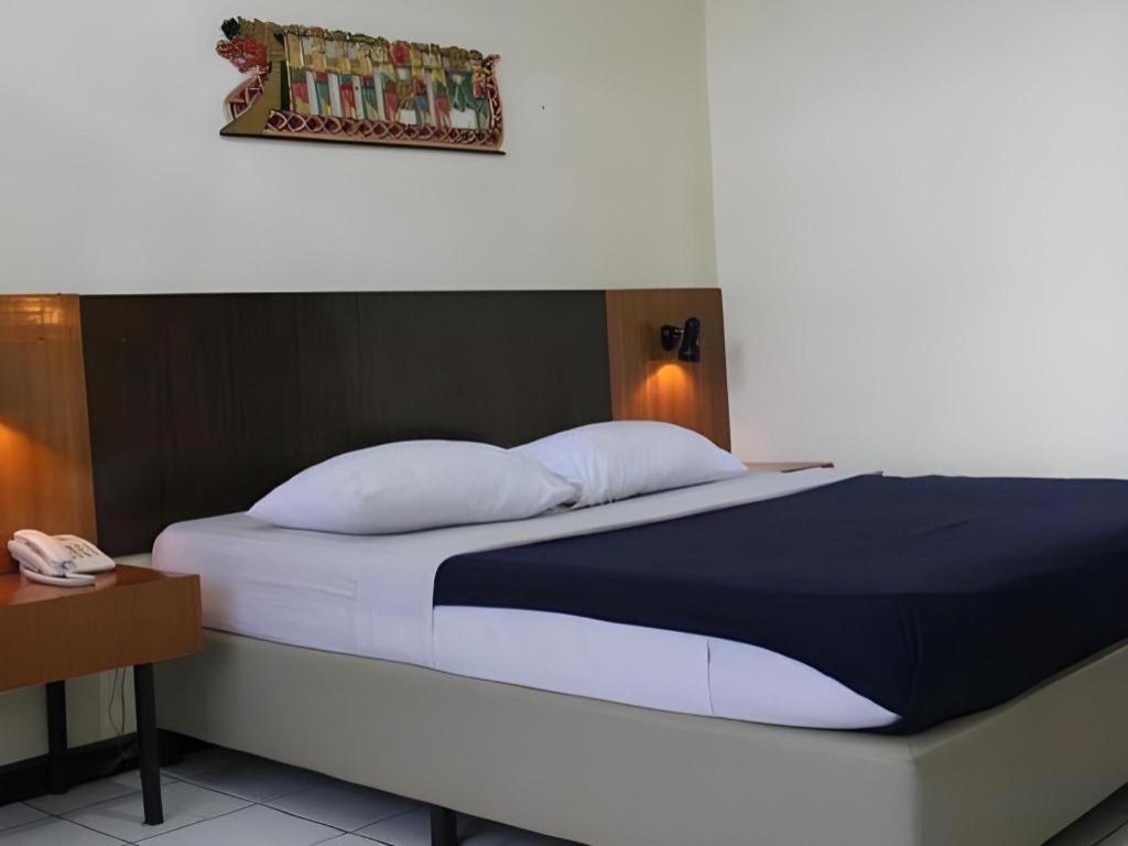 Augusta Sukabumi Hotel Ngoại thất bức ảnh