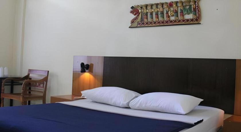 Augusta Sukabumi Hotel Ngoại thất bức ảnh