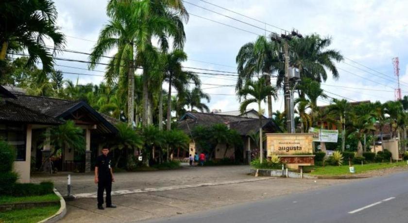 Augusta Sukabumi Hotel Ngoại thất bức ảnh