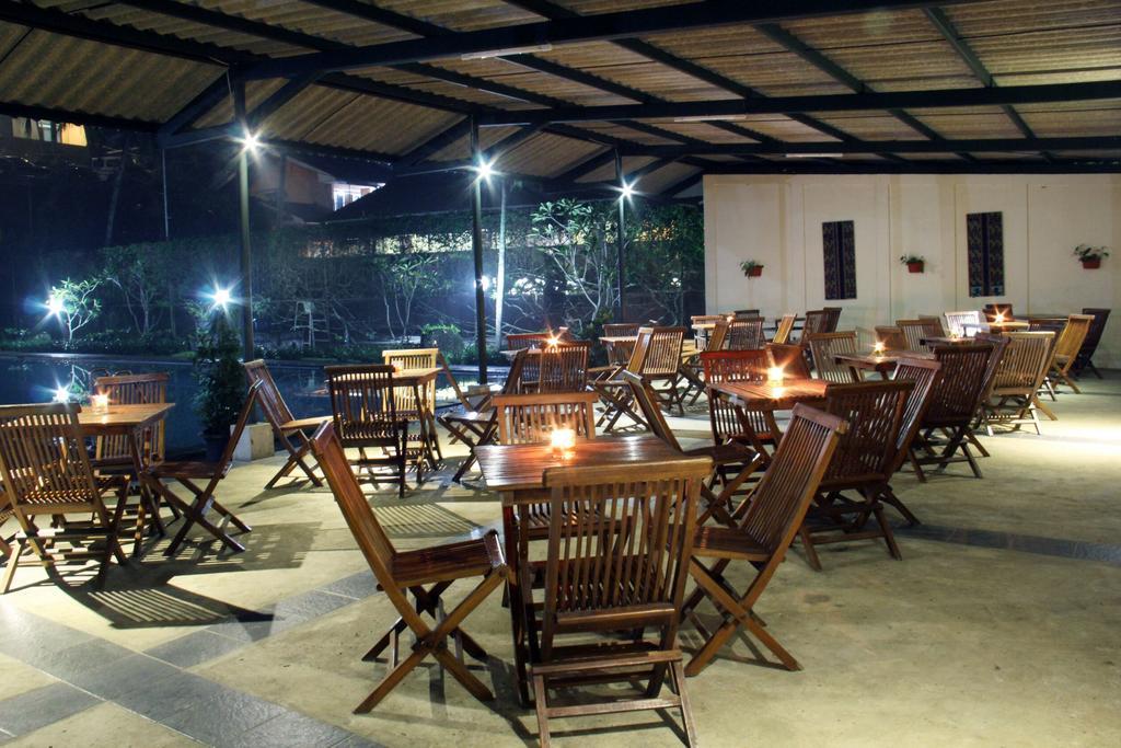 Augusta Sukabumi Hotel Ngoại thất bức ảnh