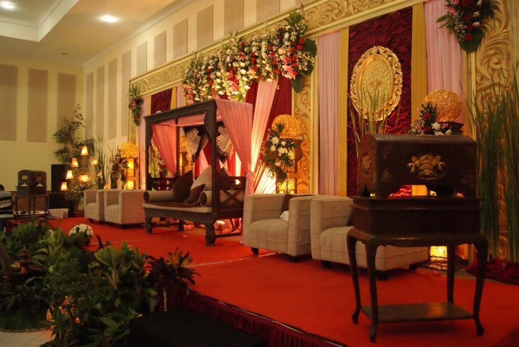 Augusta Sukabumi Hotel Ngoại thất bức ảnh